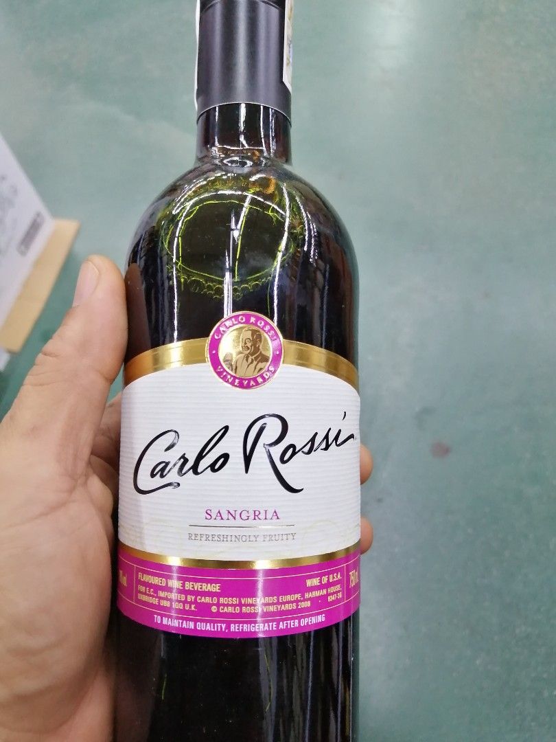 Carlo rossi red wine, Everything Else, Others on Carousell
