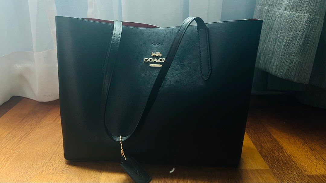 Coach black and red discount tote