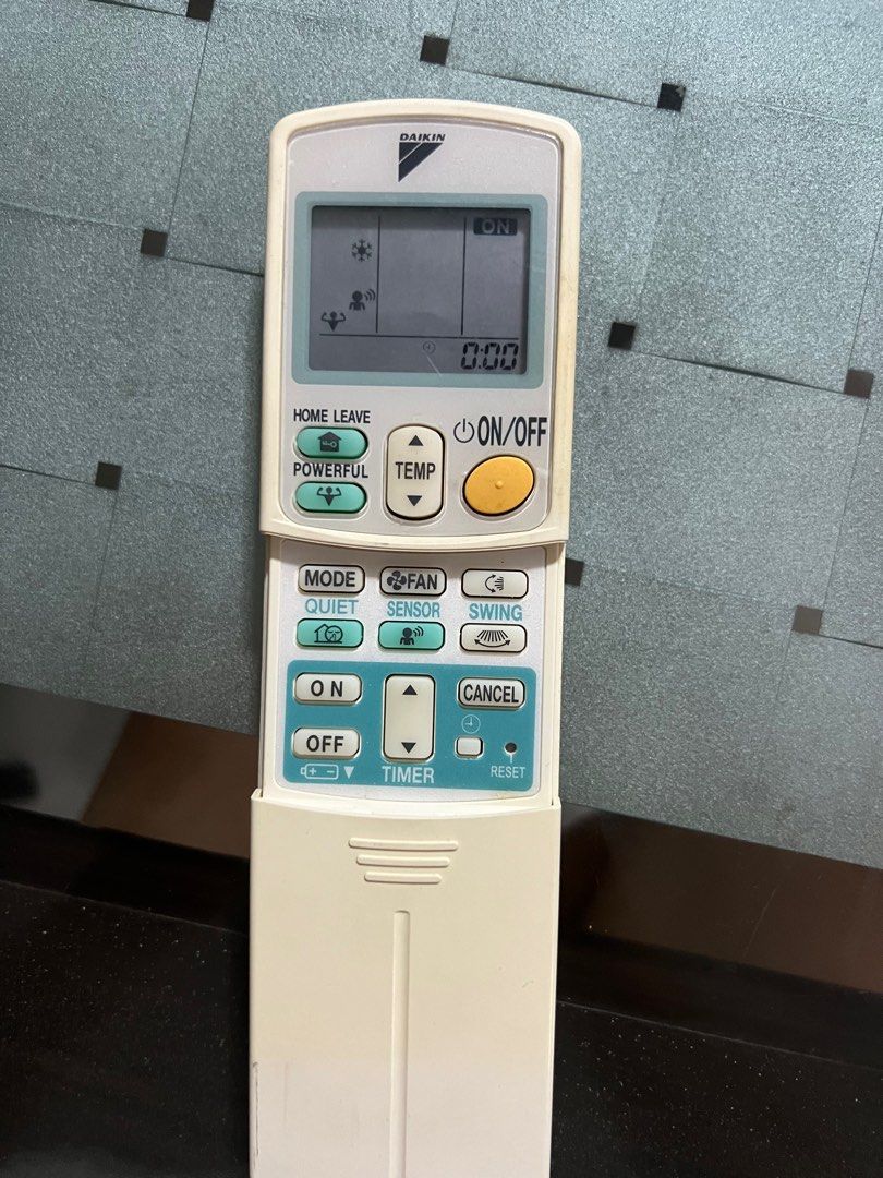 Daikin aircon remote control, TV & Home Appliances, Air Conditioners