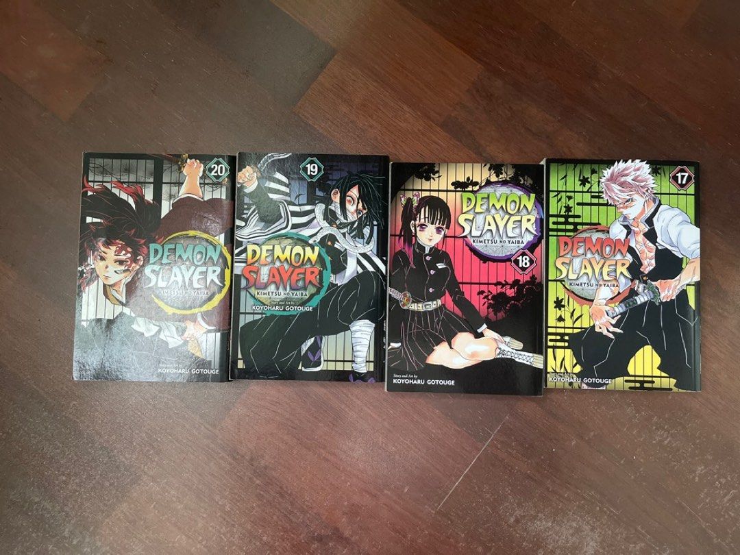 Demon slayer mangas (17, 18, 19, 20), Hobbies & Toys, Books & Magazines