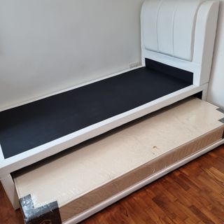 (Category: ) located in . Submitted by ccloh00 (Listing ID 1200485084, Image 1). Description: .