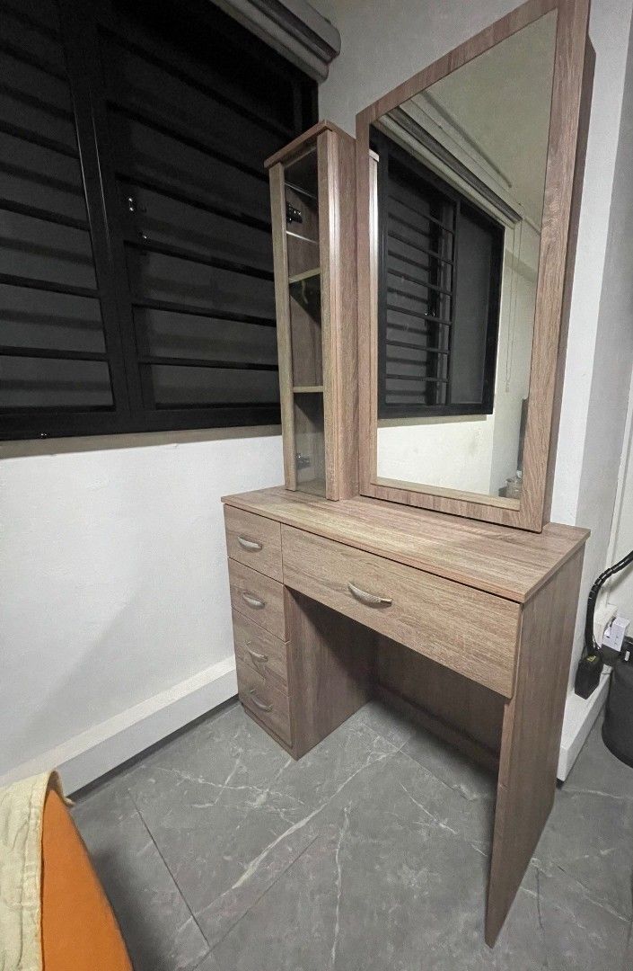 Dressing Table (Category: Tables & Sets) located in Singapore. Submitted by Sparkk (Listing ID 1200420343, Image 1). Description: fast deal can nego. need more space thus letting it go!.