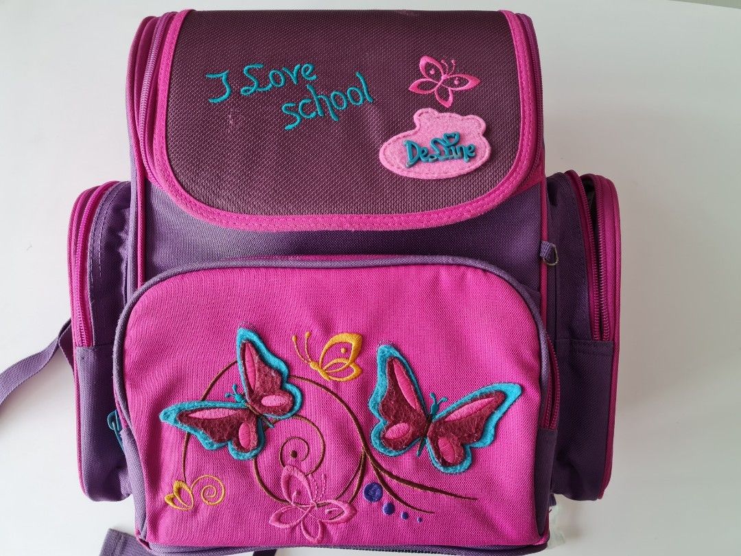 Ergonomic school bag, Hobbies & Toys, Stationery & Craft, Stationery