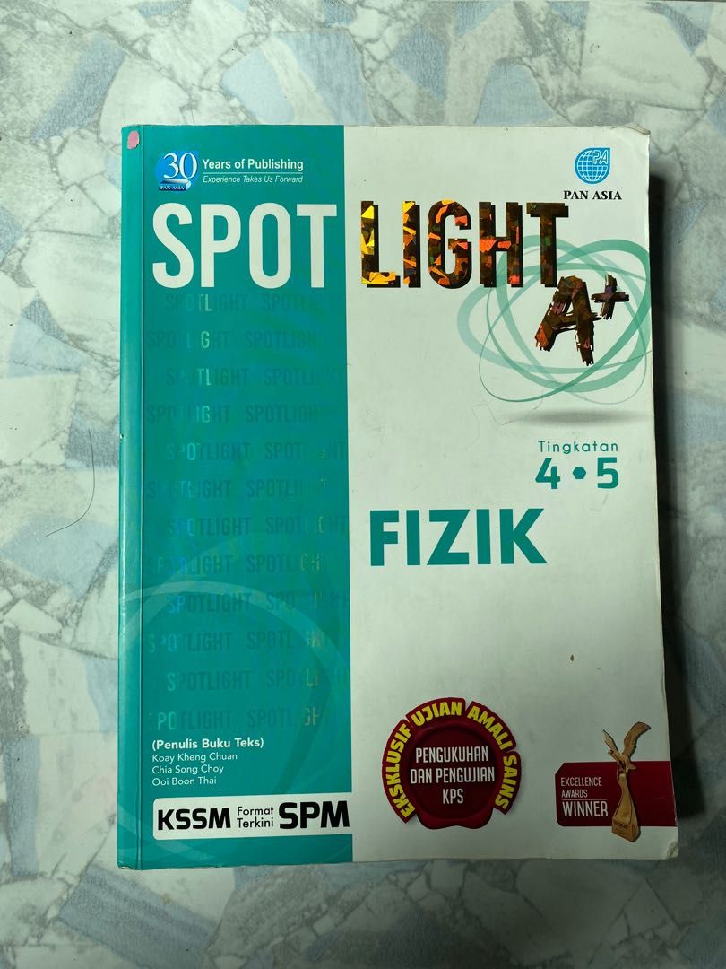 FIZIK tingkatan 4 tingkatan 5 kssm spotlight pan asia buku rujukan