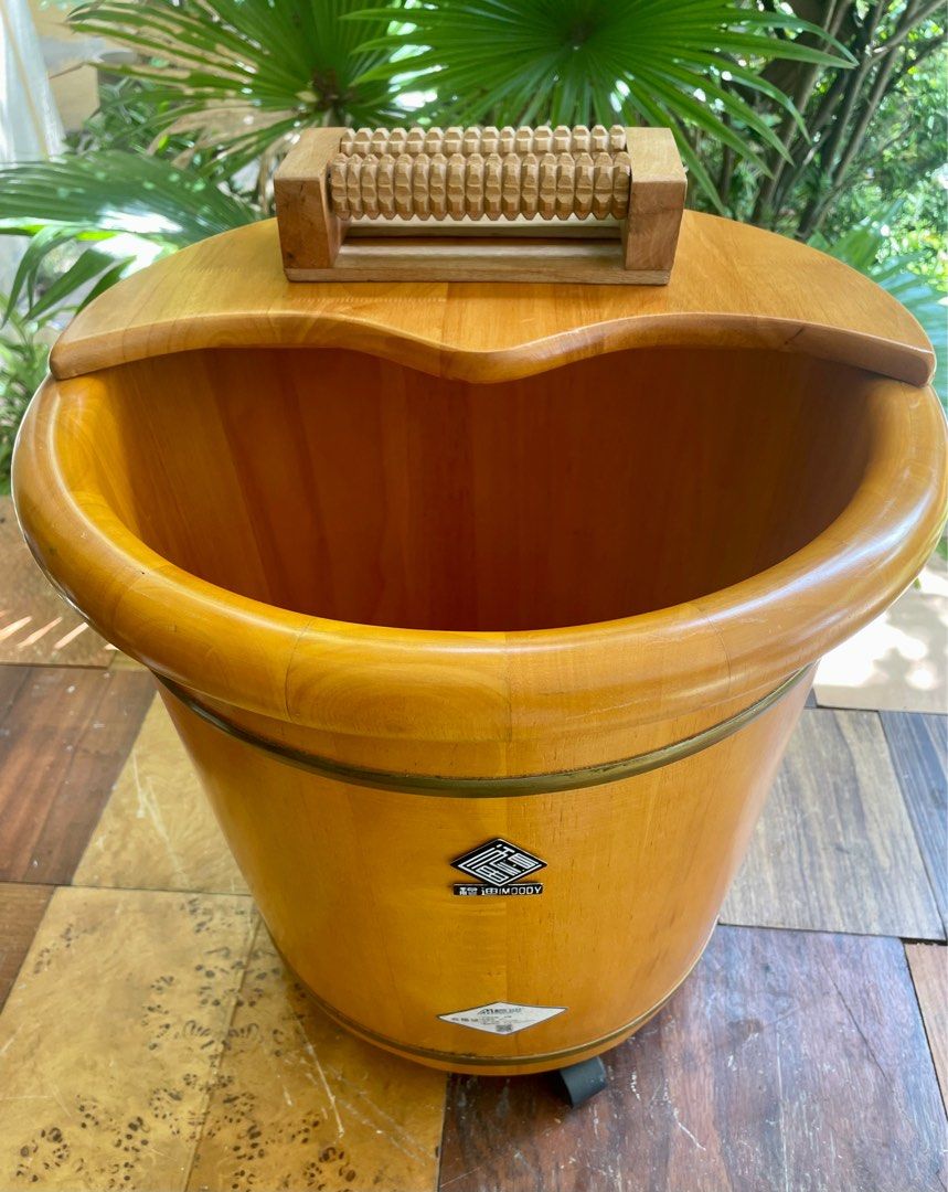 Wooden foot soaking tub deals
