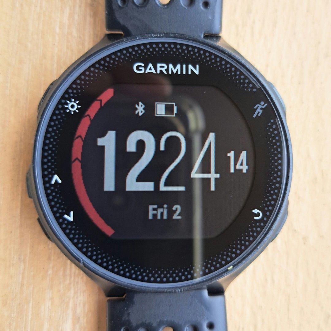 Garmin deals 235 display