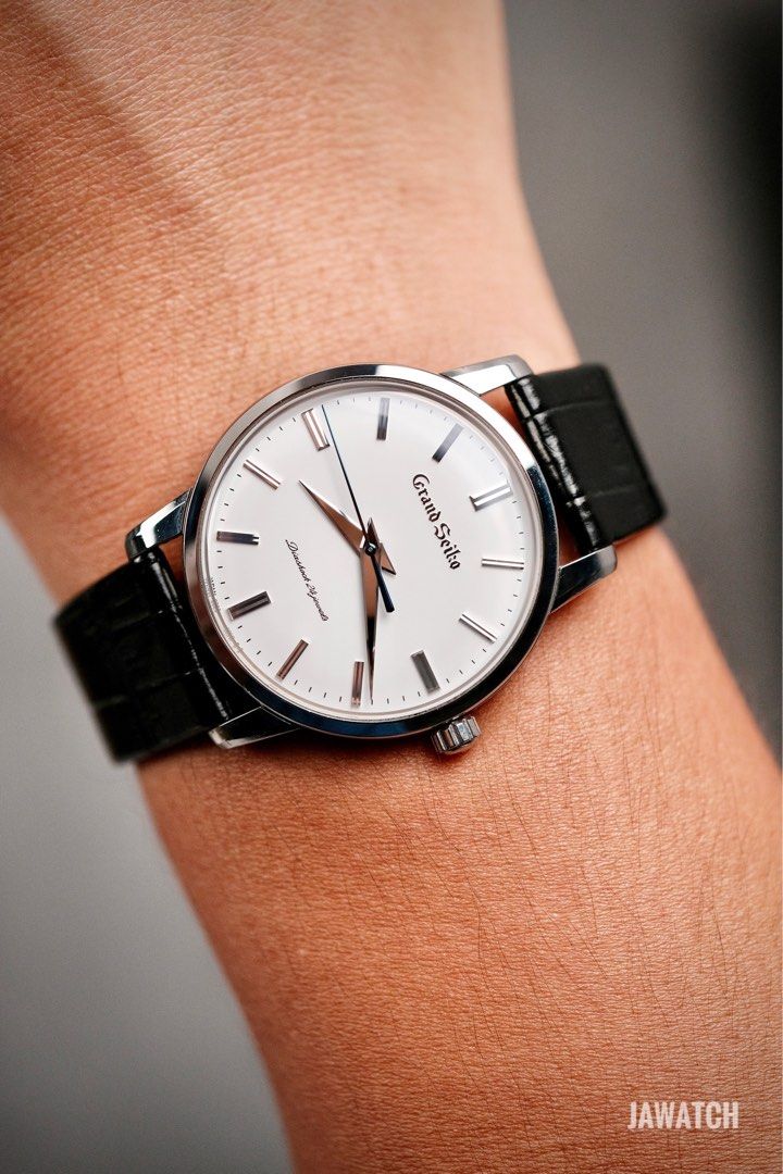 Grand Seiko SBGW253, Men's Fashion, Watches & Accessories, Watches on  Carousell
