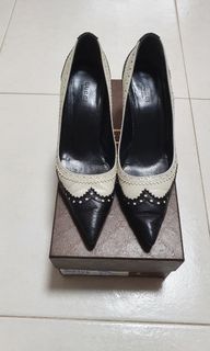 Gucci Black & White Pointed Heels with Details