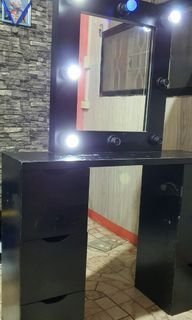 hollywood style vanity mirror