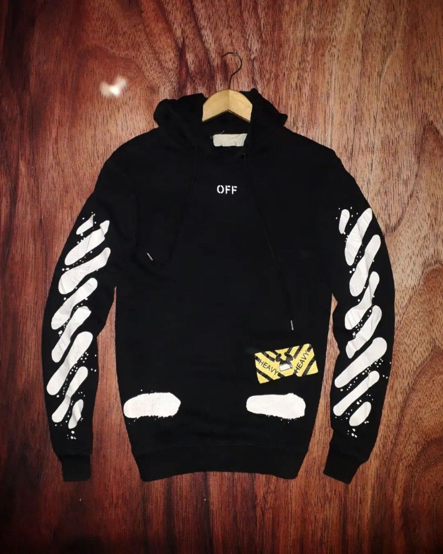 Hoodie off white second branded, Fesyen Pria, Pakaian , Lainnya di Carousell