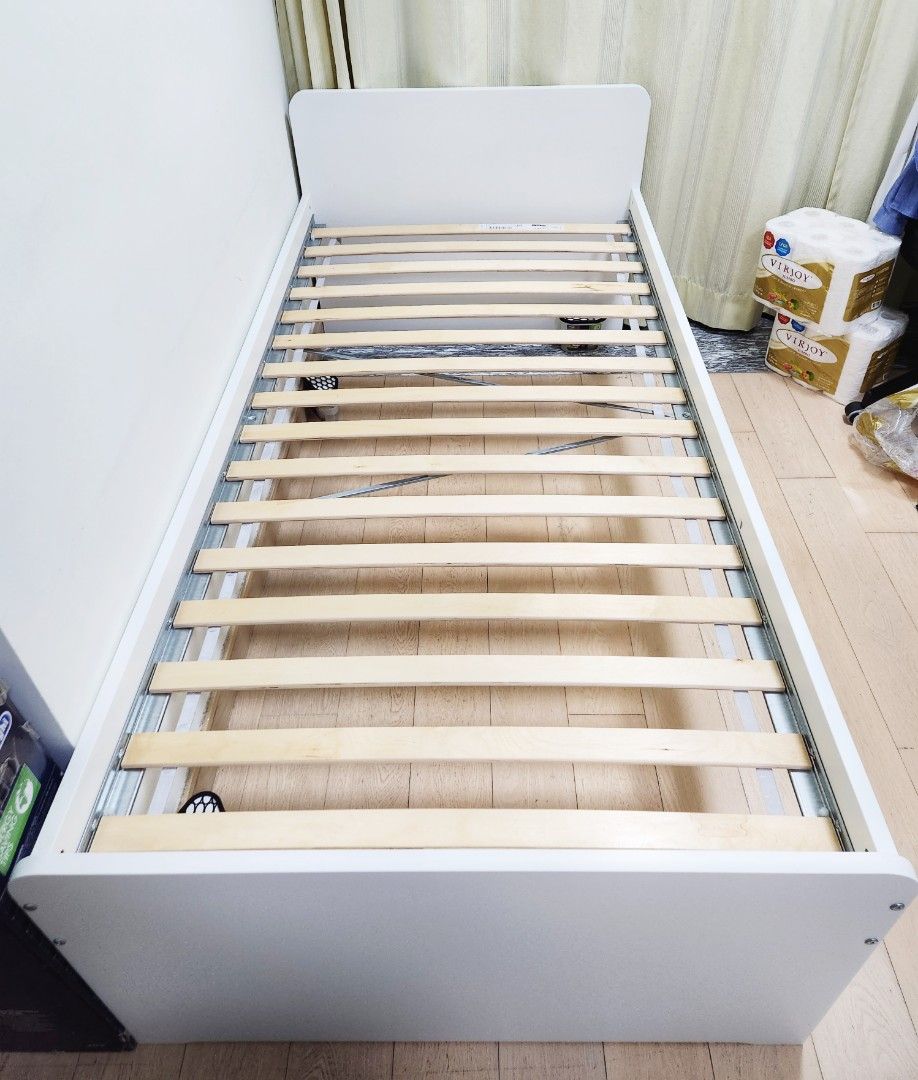 IKEA Single Bed Frame (with slatted bed base), 傢俬＆家居, 傢俬, 床架及床褥 Carousell