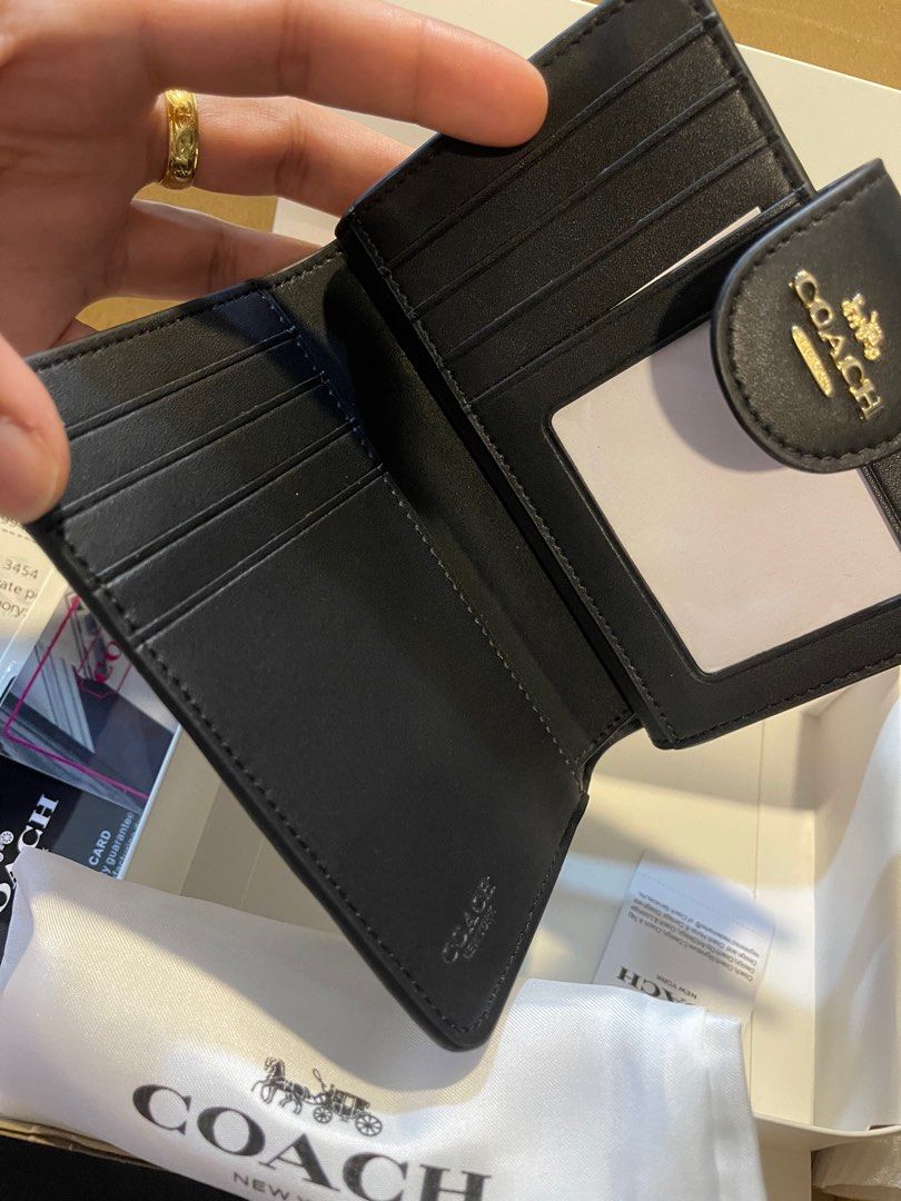 the bay coach wallet