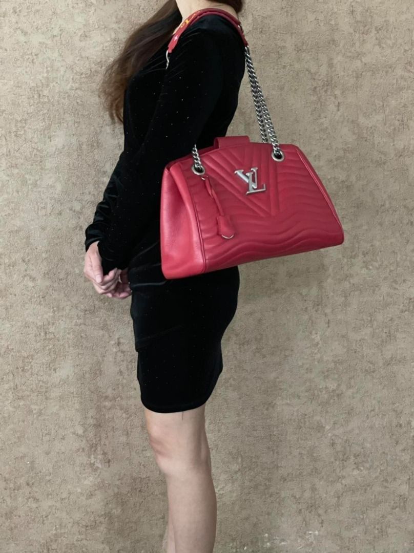 Lv new wave chain tote sale