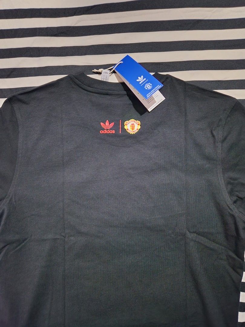 Manchester United Adidas Originals Old Trafford T-Shirt Black, Men's Fashion, Tops & Sets 