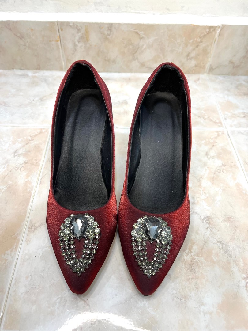 Manolo blahnik cinderella on sale shoes