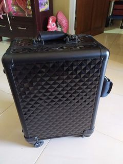 (Kategori: ) berada di . Dikirim oleh dumbo.drop17 (ID iklan 1200536850, Gambar 1). Deskripsi: .