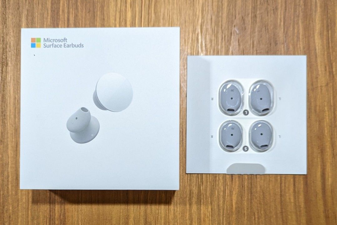 Microsoft Surface Earbuds Silicon Tips, Audio, Earphones on Carousell