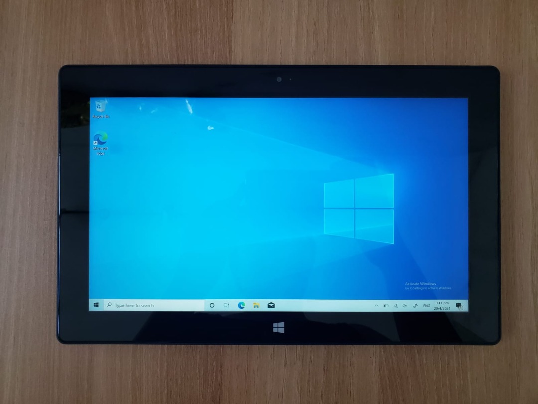 Microsoft Surface Pro - Windows 10 - Intel i5 processor - 11" inch