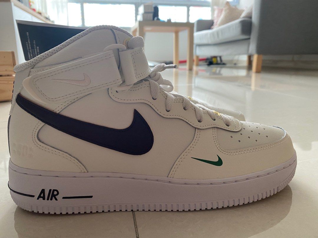 Air force one mid 07 top