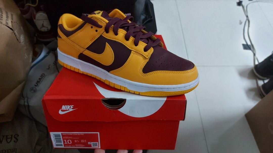Nike Dunk low amazone size 44, Fesyen Pria, Sepatu , Sneakers di Carousell