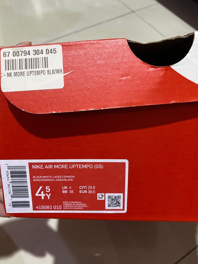 Nike uptempo noir on sale