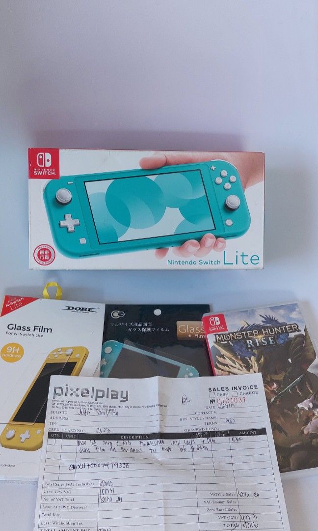Nintendo switch lite (lady owned), Video Gaming, Video Game Consoles, Nintendo on Carousell