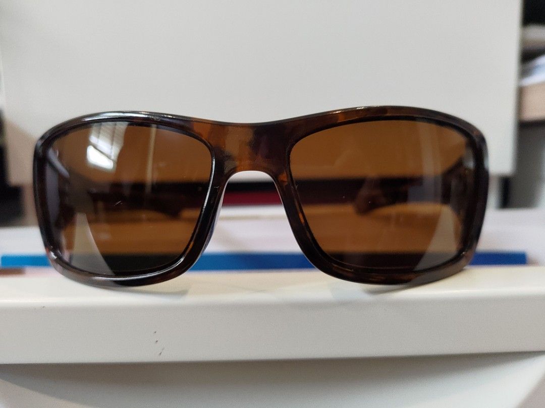 Oakley Hijinx sunglasses, Men's Fashion, Watches & Accessories