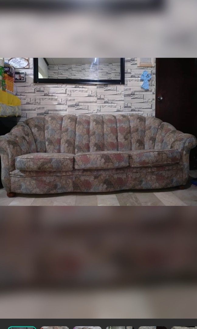 Sala set ( 2Arm chair only ) (Category: Sofas) located in Quezon City. Submitted by crystal.murano (Listing ID 1200556743, Image 2). Description: fabric floral / shell design l 3 seater sofa 2 arm chair imported made australia.