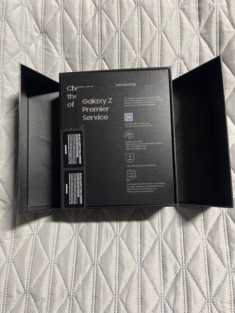 Samsung Galaxy Z Fold 2 (Category: Samsung) located in Pasig City. Submitted by chiccochoco (Listing ID 1200459140, Image 2). Description: Samsung Galaxy Z Fold 2 256gb Storage Open-sim Model Bought back in November 2020, last used on August 2022 Battery is in very good condition, (phone has never died) No scratches or dents on the phone as well Complete with all inclusions (AKG earphones, charger + brick, etc.) never used.