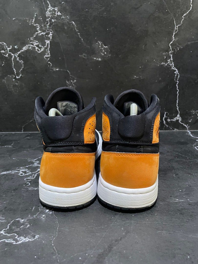 Sepatu Nike Jordan Access Shattered Backboard Black/White/Orange