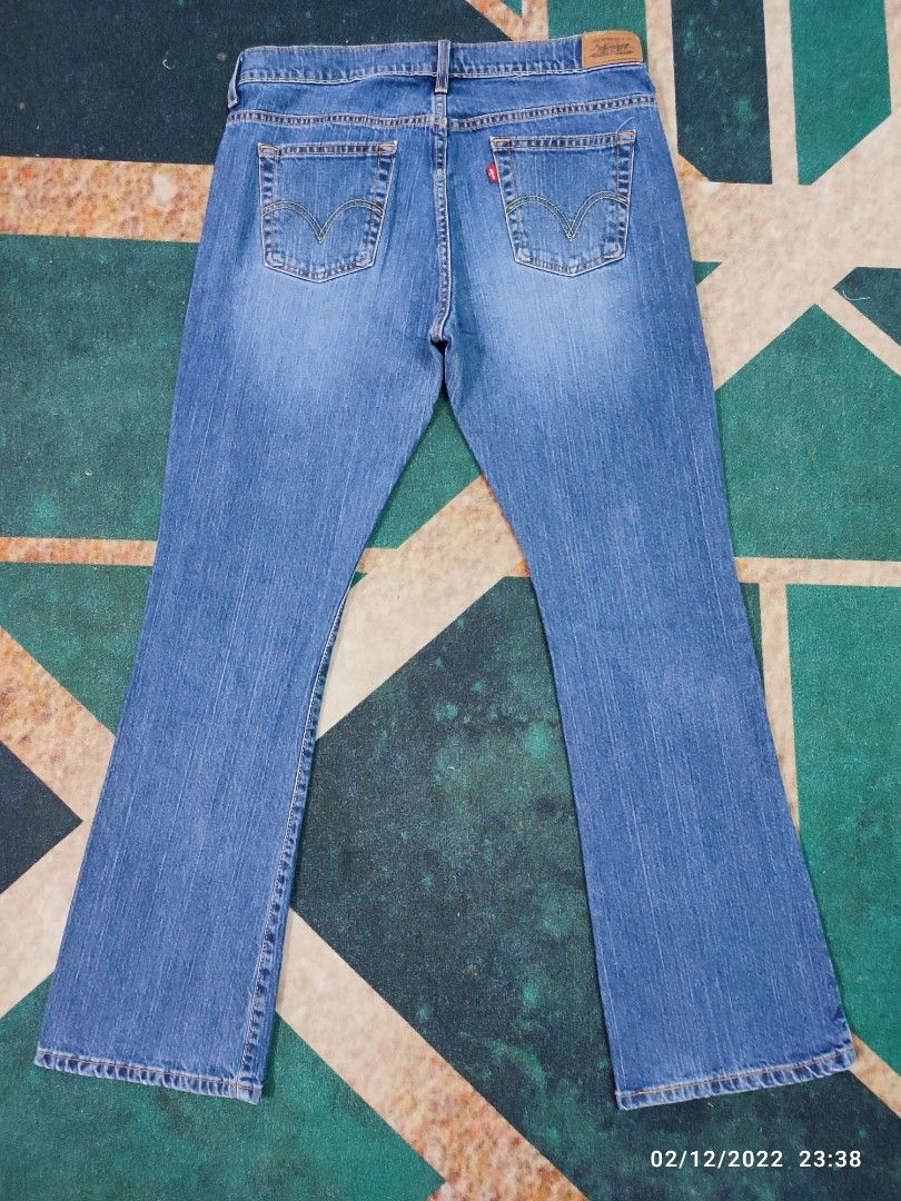 Size 34 levis ladies 515 Bootcut jeans, Women's Fashion, Bottoms, Jeans &  Leggings on Carousell