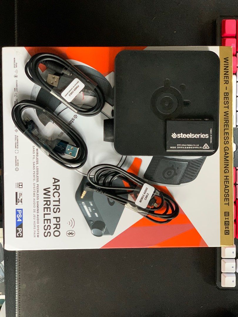 Arctis pro best sale wireless battery