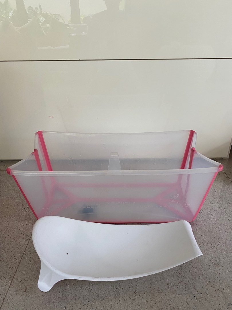 Stokke bath tub and baby insert, Babies & Kids, Bathing & Changing ...
