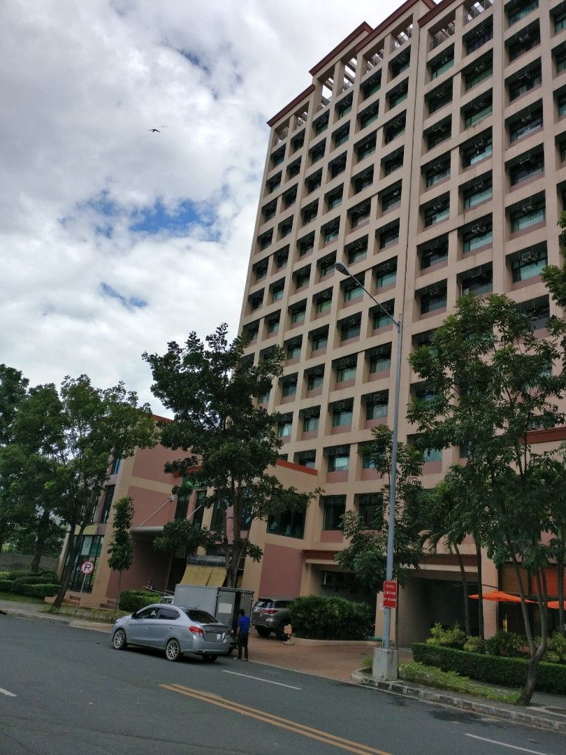Filinvest Alabang Condo with Own Exclusive Parking for Sale on Carousell