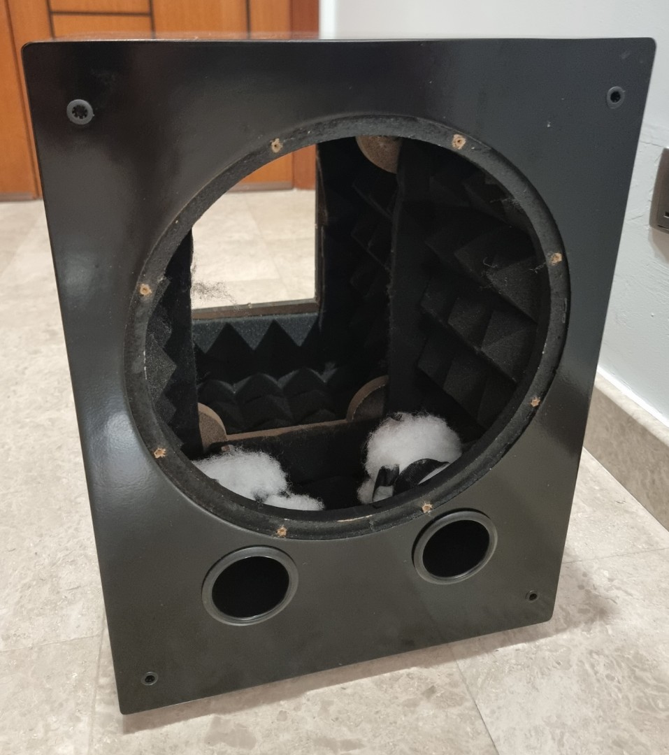 Subwoofer enclosure for 12 inch driver, Audio, Soundbars, Speakers