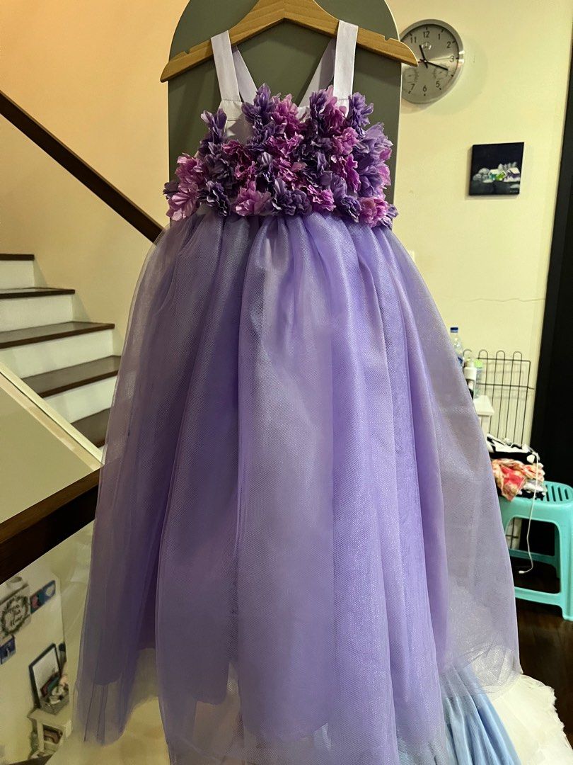 Super cute and adorable flower girl dress Babies Kids Babies