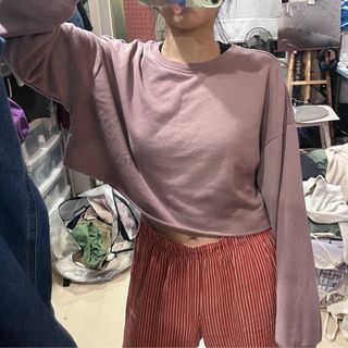 「粉藕短版大學T、短版長袖」
