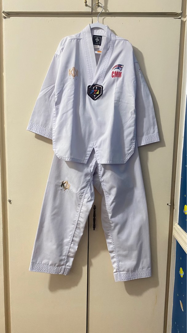 Taekwondo Uniform, Babies & Kids, Babies & Kids Fashion on Carousell