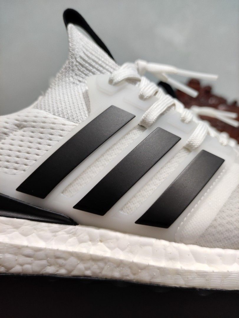 ultraboost dna tiger