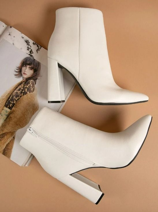 White boots pointed best sale toe