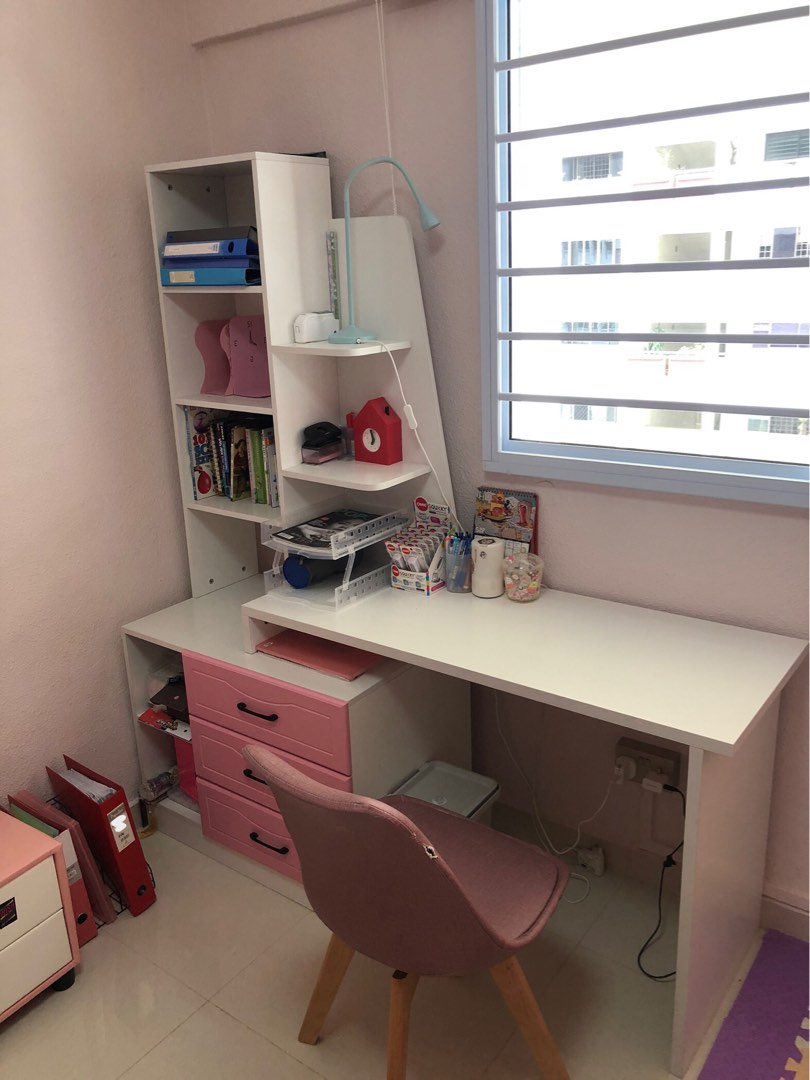White and pink clearance study table