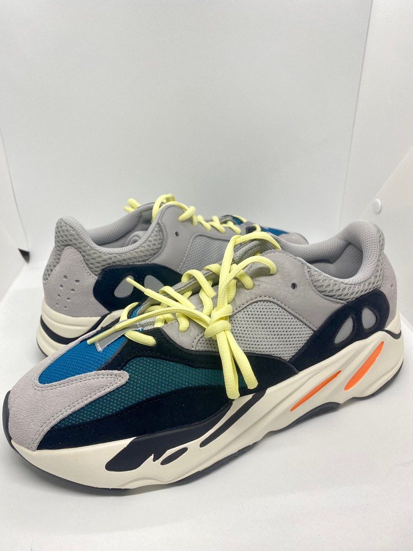 Adidas us yeezy 700 55 2025
