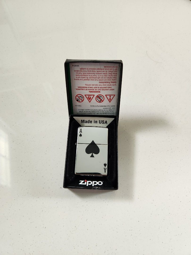 Zippo lighter, Hobbies & Toys, Stationery & Craft, Other Stationery