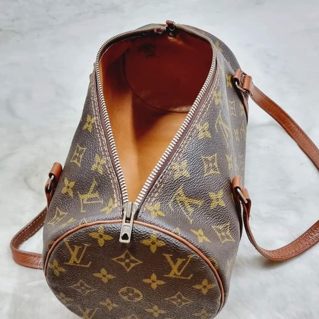 Louis Vuitton Ultra Rare Monogram Marais Kisslock Pouch French Twist Bag