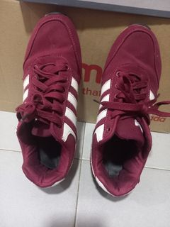 💯💖 MAROON ADIDAS SHOE