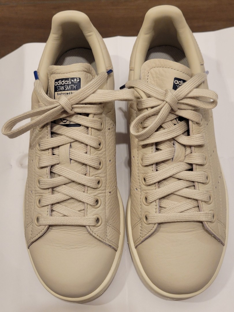 Adidas Stan Smith beige color & branding, 女裝, 鞋, 波鞋- Carousell