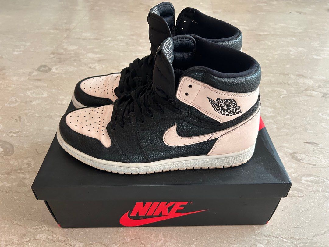 Air Jordan 1 crimson tint