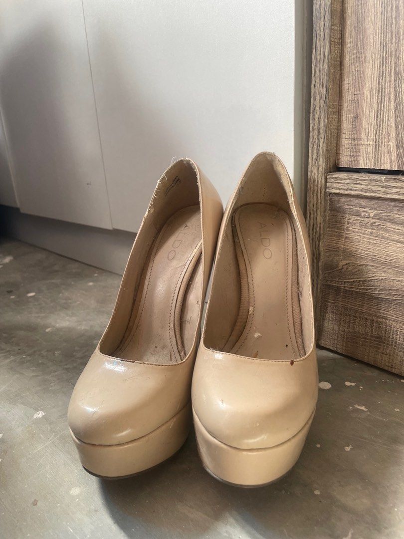 aldo nude pumps