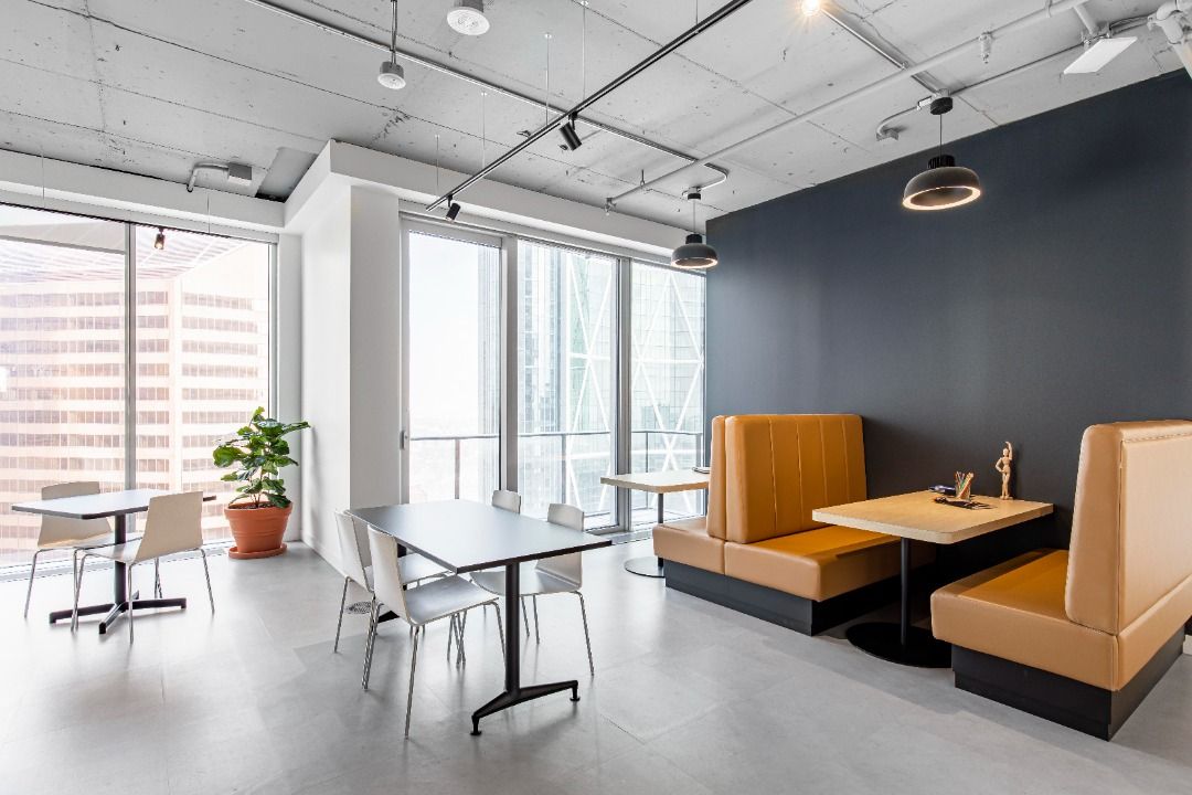 All-inclusive access to professional office space for 4 persons in ...