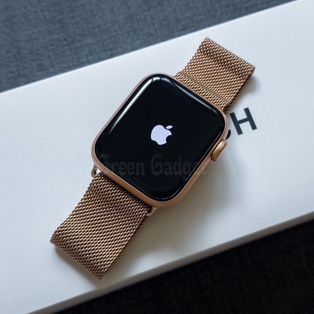 Apple watch gold aluminium case with milanese loop sale